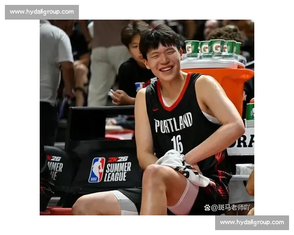 开拓者 107-114 快船 杨瀚森 4 分 20 秒砍 2 分